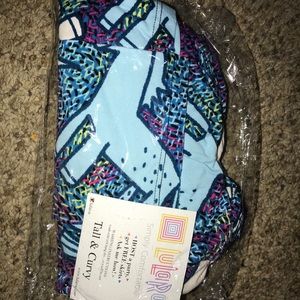LuLaRoe Tall & Curvy Vintage Unicorns!